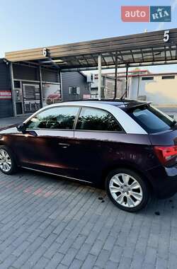 Хетчбек Audi A1 2011 в 