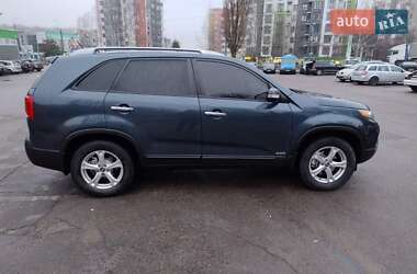 Позашляховик / Кросовер Kia Sorento 2010 в 