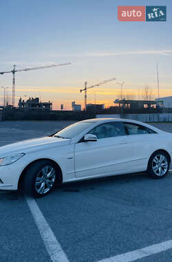 Купе Mercedes-Benz E-Class 2010 в Ужгороді