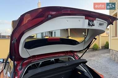 Хэтчбек Nissan Leaf 2019 в 