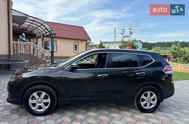 Позашляховик / Кросовер Nissan Rogue 2014 в Чернівцях