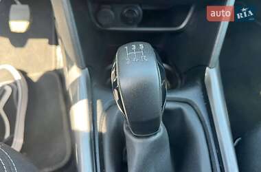 Позашляховик / Кросовер Peugeot 2008 2018 в 