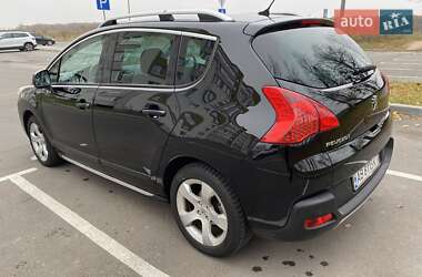 Позашляховик / Кросовер Peugeot 3008 2010 в 