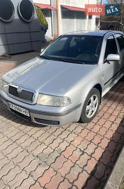 Ліфтбек Skoda Octavia 2001 в Києві