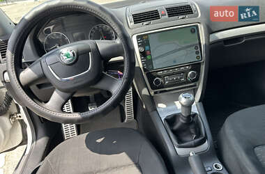 Лифтбек Skoda Octavia 2010 в 