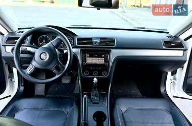 Седан Volkswagen Passat 2013 в 