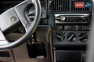 Седан Volkswagen Passat 1989 в 