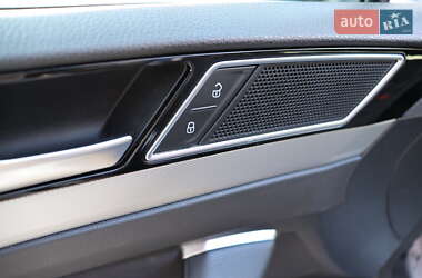 Седан Volkswagen Passat 2017 в 