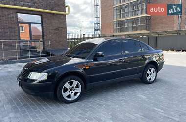 Седан Volkswagen Passat 1998 в Полтаві