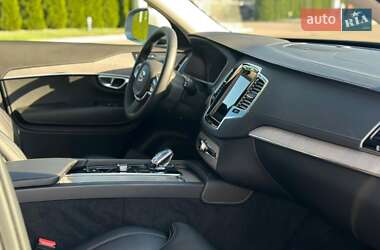 Позашляховик / Кросовер Volvo XC90 2023 в 
